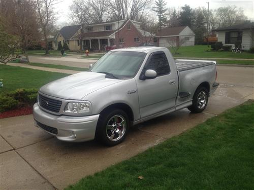 F 150 Svt Lightning Fibergl Cowl Hood 3 99 04 129 Previous Next