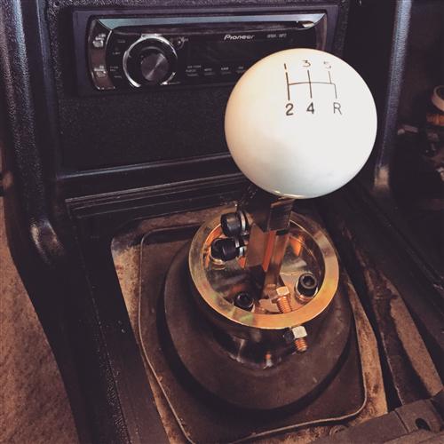 Hurst Mustang Classic Shift Knob 5 Speed Pattern WhiteStock Shift
