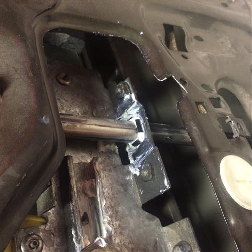 Mustang Window Guide Bushing (8393) E3ZZ6622292 LMR