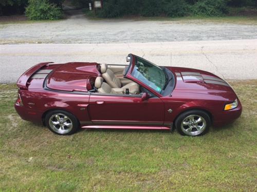 Cervini Mustang 2 Piece Sdster Tonneau Cover 94 04 4000 Previous Next