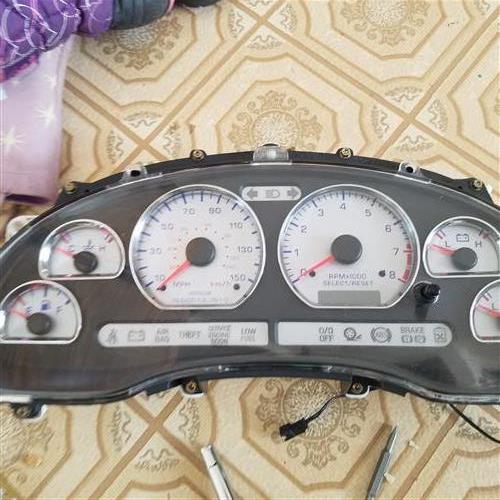 Mustang Chrome Gauge Trim Kit (9404)