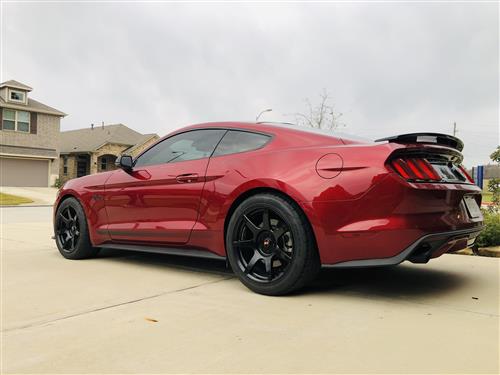 SVE Mustang R350 Wheel Kit - 19x10 - Gloss Black (15-20)